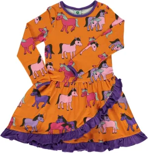 Dress horse