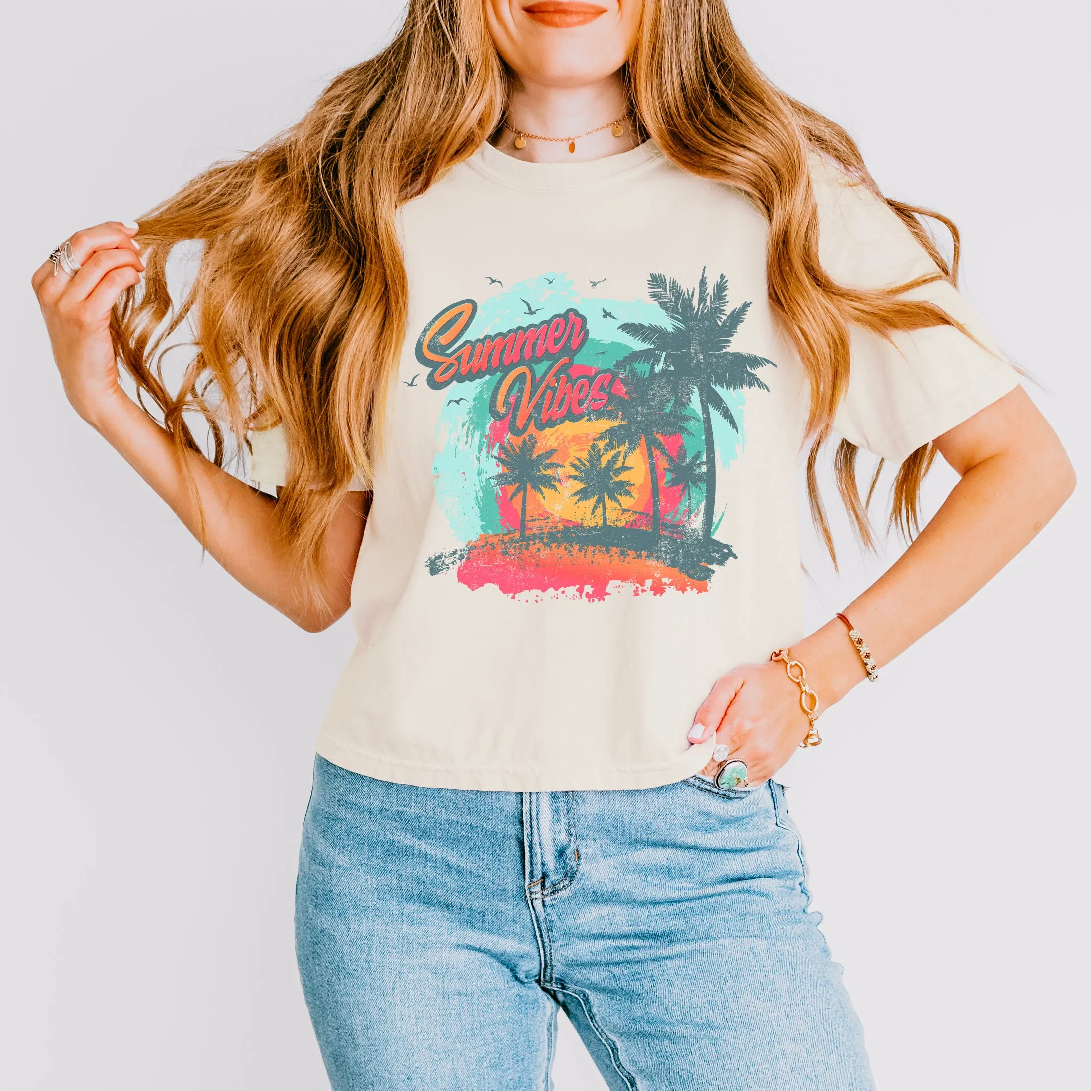 Summer Vibes Vintage | Relaxed Fit Cropped Tee